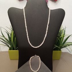 White Pearl Necklace & Bracelet