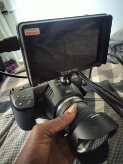 BMPCC 6K + Samyang 14mm f/2.8 + 5 batteries + external monitor + SSD
