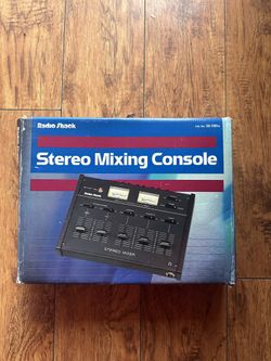 Vintage 90s Radio Shack Mixing consul