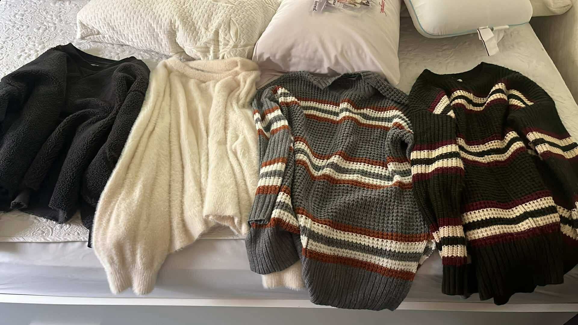 8 Women’s Sweaters