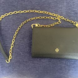 Classy Elegant Tory Burch Purse 