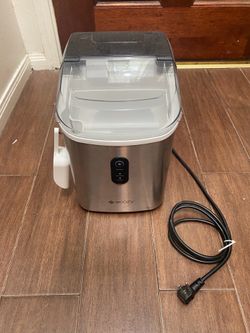 Countertop Ice Machine by ecozy (makes Nugget Ice & hold up to 33lbs)
