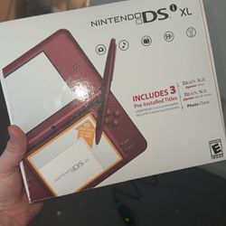 Nintendo DSi XL With More Then 30 Games, BRAND NEW with Box