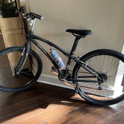 Specialized Hybrid Bike – 26” Wheels, Shimano Alivio 9-Speed, Lightweight Aluminum Frame