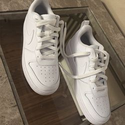 Nike court borough low 2