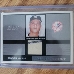ROGER MARIS 2001 FLEER FLAIR GREATS JERSEY RELIC 