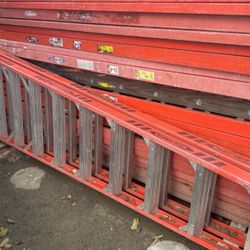 Escaleras de 10 pies 140 cada una