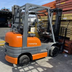 Forklift