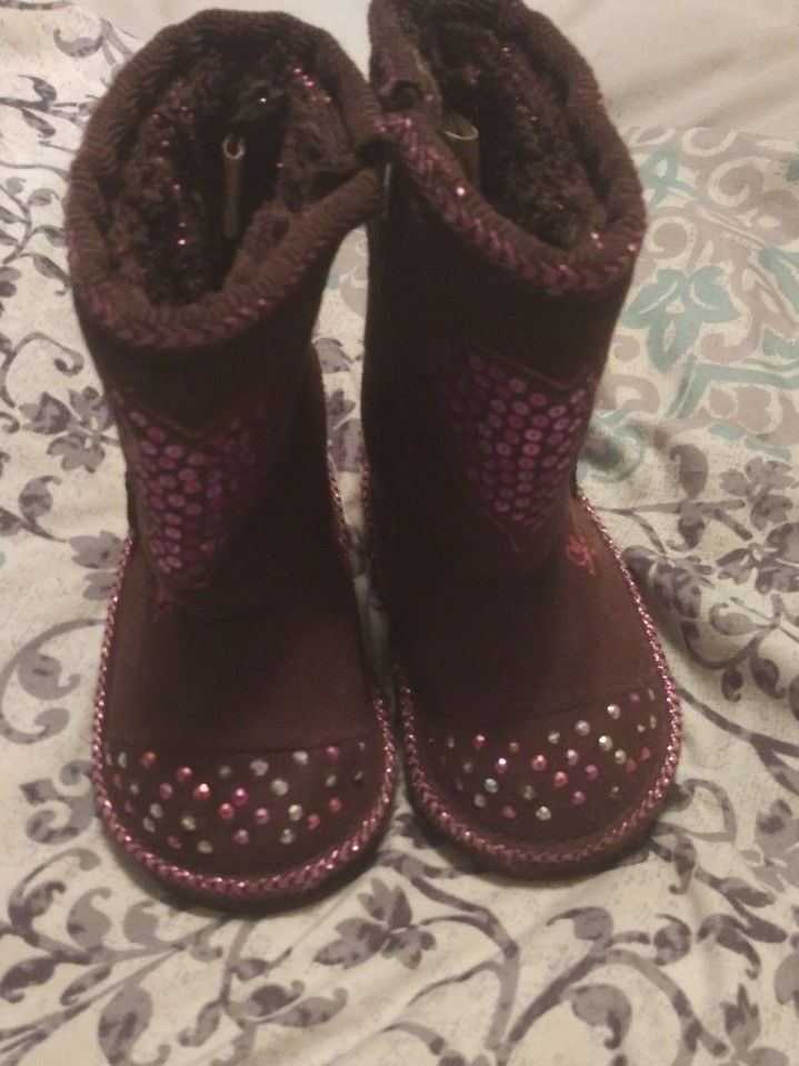 Little girl's boots