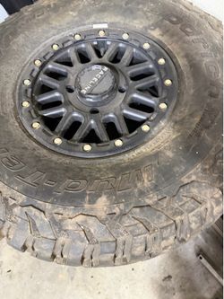 32” Bfg Goodrich tires with raceline wheels