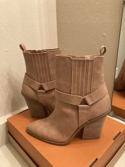 Suede Boots 