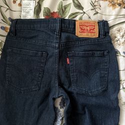 Levi Size 10