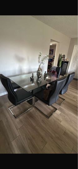 Dining set