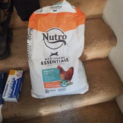 1/2 Bag Cat Food