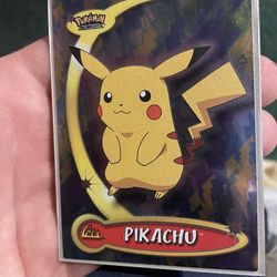 Pikachu 2004 topps advanced challenge 53 Pokemon card