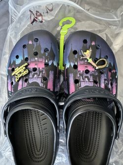 Disney Parks Tinker Bell Wonderful World of Disney 100th Crocs Purple 10M/12W