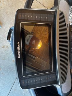 NordicTrack Commercial 2450 monitor