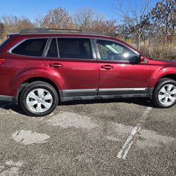 *TRADE* or *SELL* 2012 Subaru Outback Premium AWD
