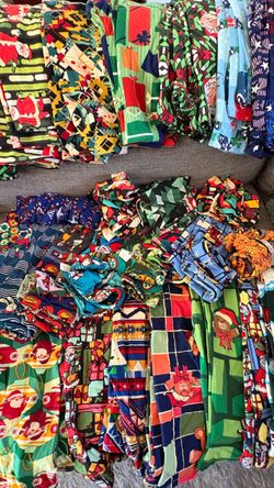 HUGE LuLaRoe Girls Leggings Lot – 50+NEW Pieces – lots of Christmas Prints