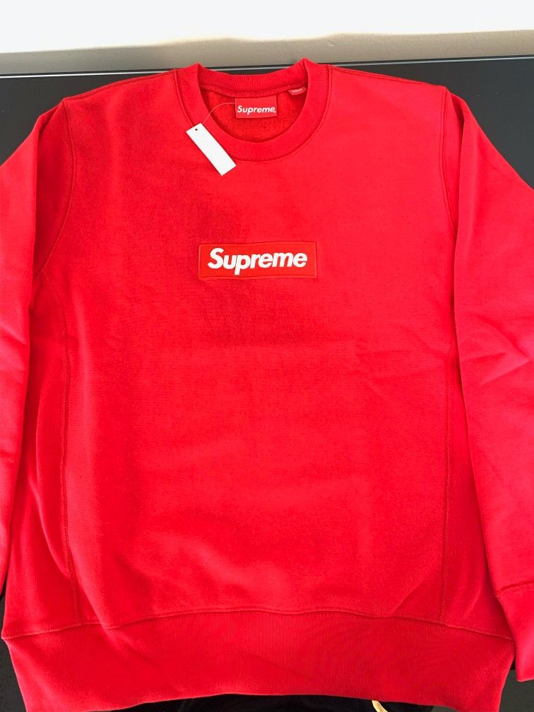 Red Supreme Sweatshirt Medium