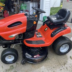 John Deere Scott’s Lawn Tractor
