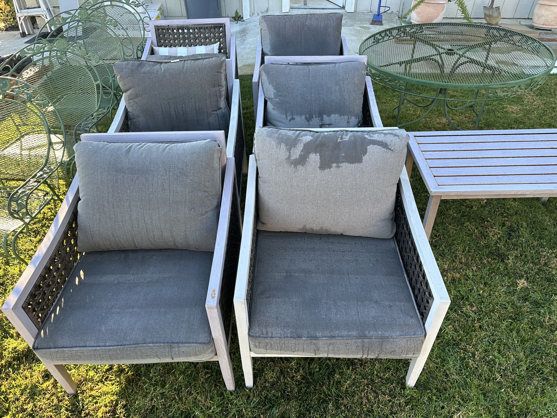 Big Set of Outdoor Furniture – $50 La Jolla