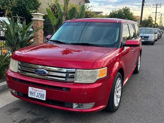 2008 Ford Flex SEL – $3,200 OBO