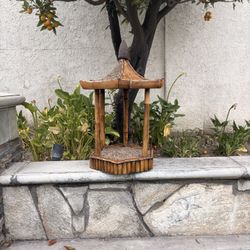 Gorgeous vintage coastal pagoda pedestal- rattan