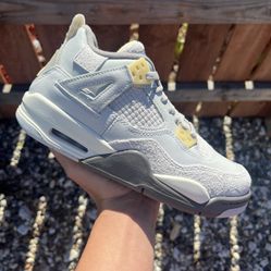 Jordan 4 Craft Photon Dust (Size 5Y, 5.5Y, 7Y, 10.5)