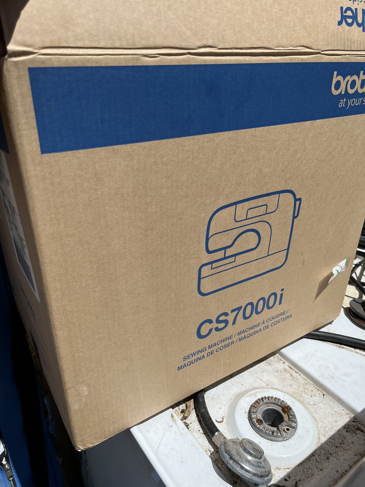 Brother CS7000i Sewing Machine