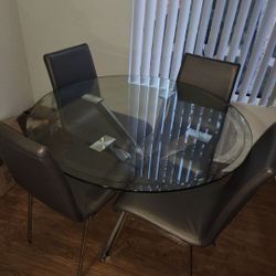 Round Glass Dining Table 