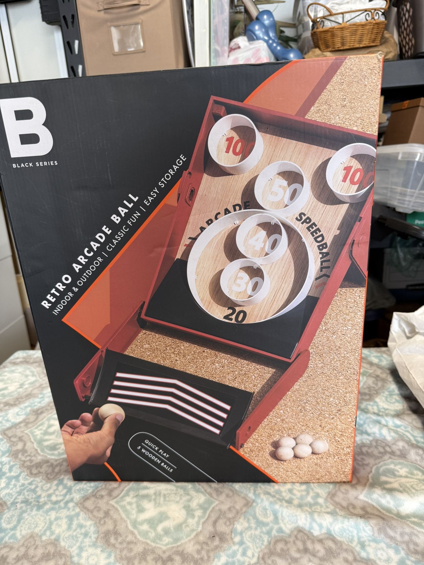 Retro Arcade Ball Game