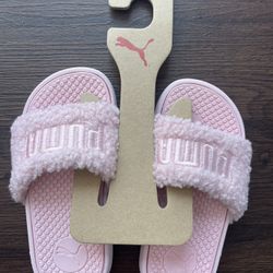 New girls sandals Puma,size 13 and 3