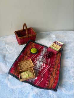 AMERICAN GIRL Doll Saige’s Picnic Set-Retired 2013 incomplete