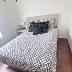 Queen bedroom set with mattress included, nightstand, dresser, standing mirror and bedside lamp