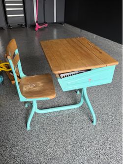 Children’s school Desk
