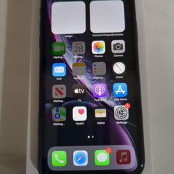 iPhone XR 64GB Unlocked Excellent Condition T-Mobile ATT MetroPCS Verizon