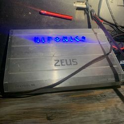 HIFONICS ZEUS 1800 watts