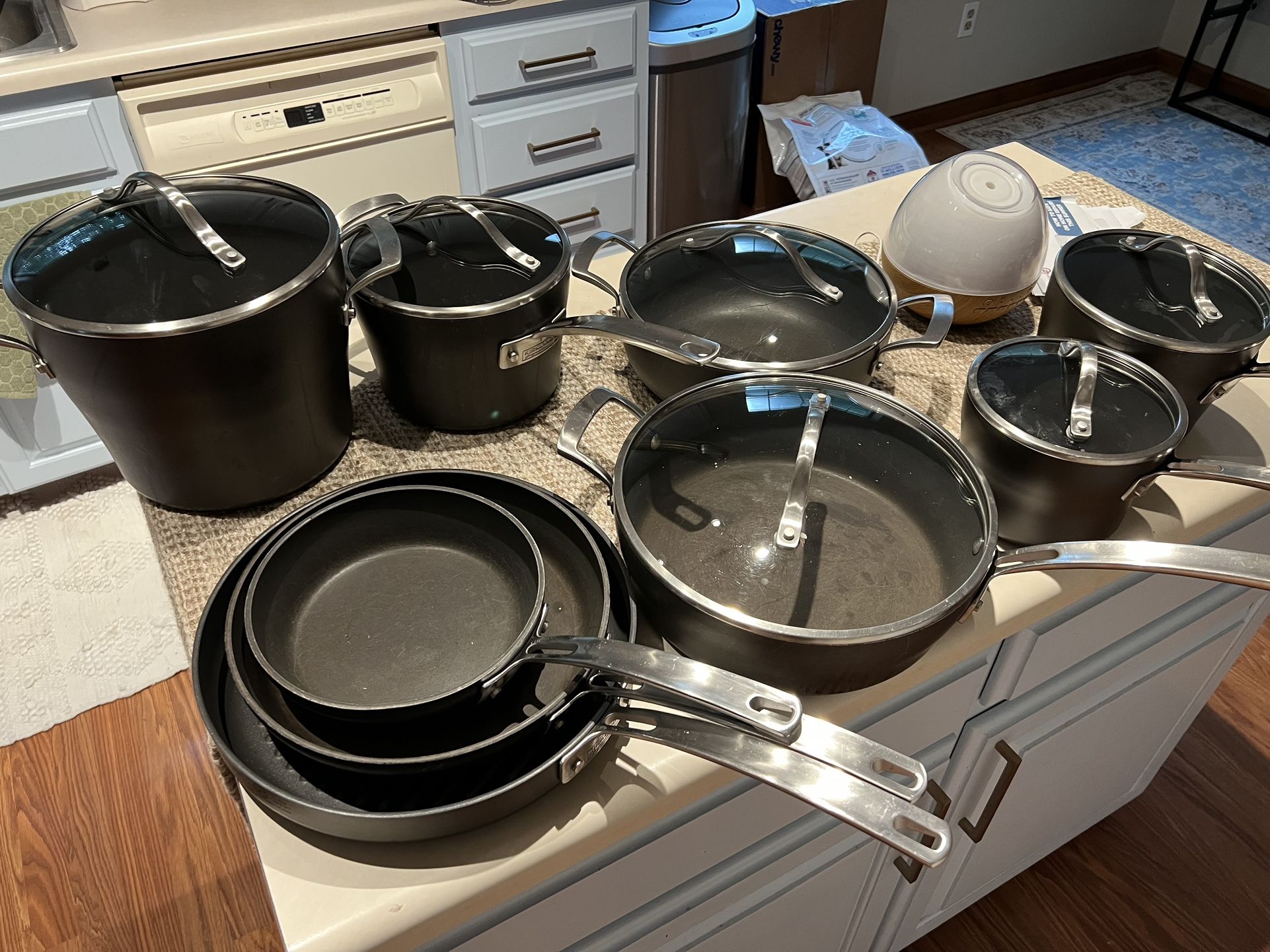 Kirkland Signature Hard Anodized 15-piece Cookware Set Pots and Pans
