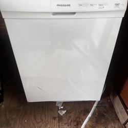 Dishwasher 