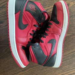 Men’s Jordan 1 Mid Reverse Bred
