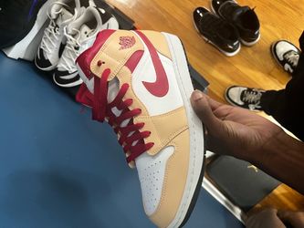 Air Jordan 1 Mid “Light Curry/Cardinal”