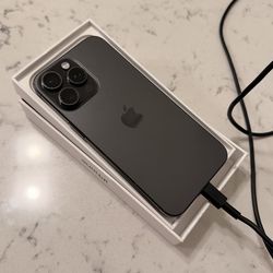 iPhone 15 Pro Max 256 GB (Unlocked)