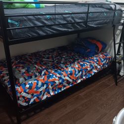 Bunk Bed With Two Twin Mattresses