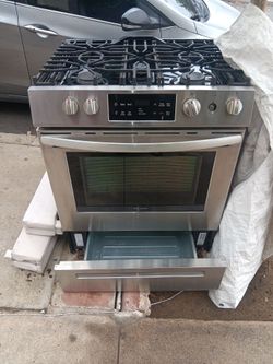 Frigidaire Stainless Steel Gas Range