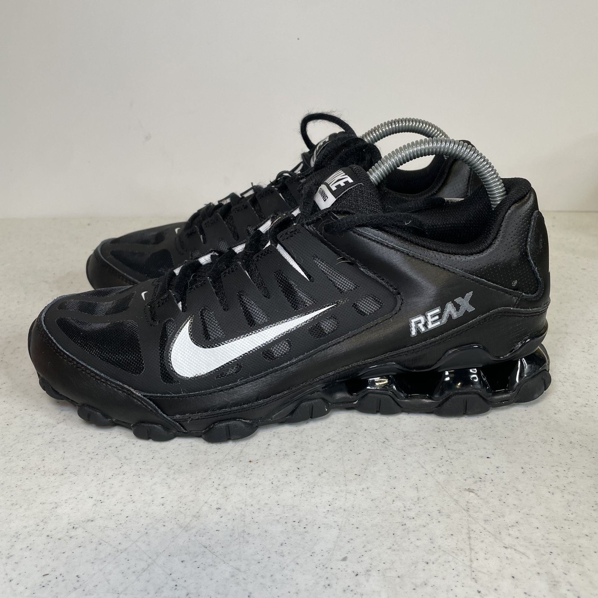 Nike Reax 8 TR Mesh Shoes 