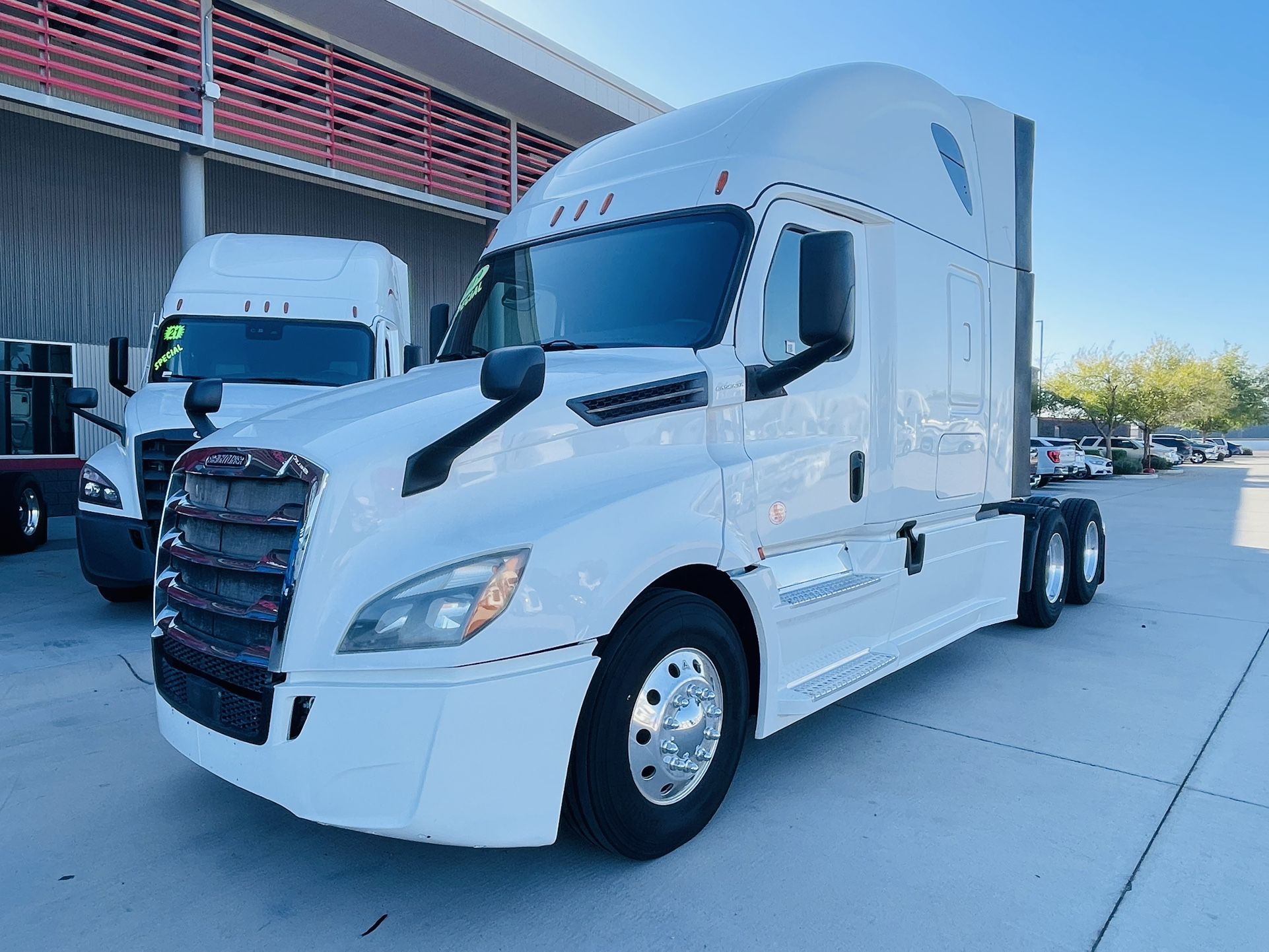 2019 FREIGHTLINER CASCADIA DD15 455HP - NEW VIRGIN BRIDGESTONE🛞