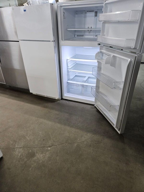 Huge Liquidation Sale Lightly Used Washer Dryer Fridge Stove Oven Stackable Free Warranty Financing Available 90day TO Pay