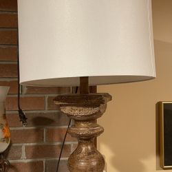 Lamp with shade working fine 26’’ inch tall