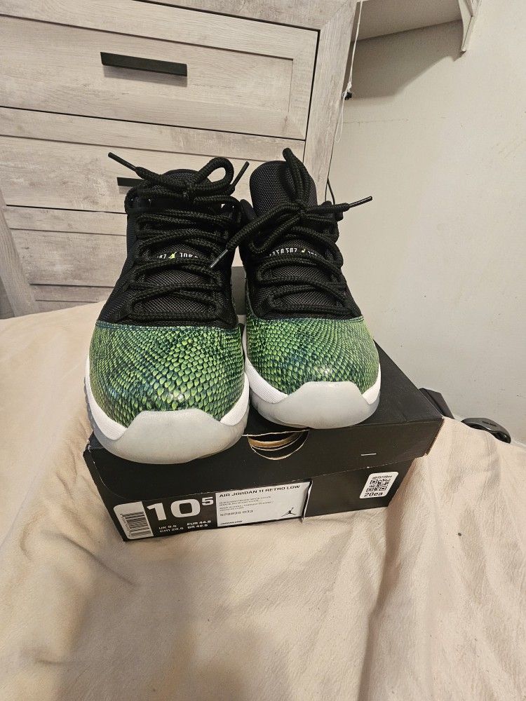 Sz 10.5 Snakeskin 11's